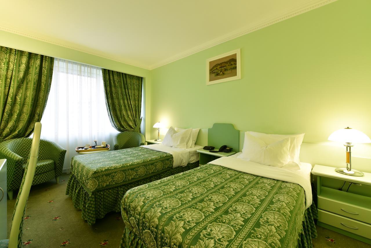 Hotel Belvedere เบรยลา ภายนอก รูปภาพ